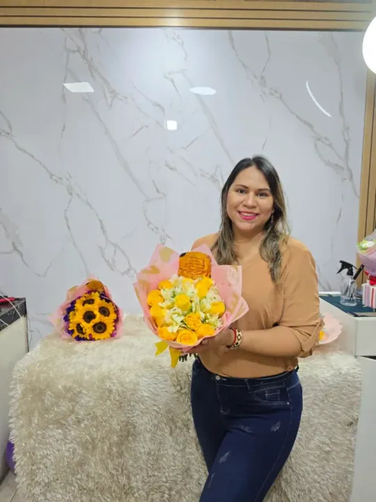 Ramo de rosas amarillas — 5