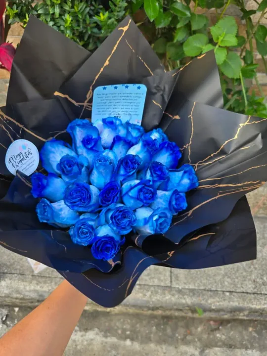 Bouquet Blue — 2